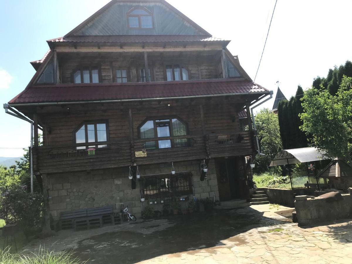 Садиба Червона Калина Private Estate Chervona Kalyna Γιαρέμτσε Εξωτερικό φωτογραφία