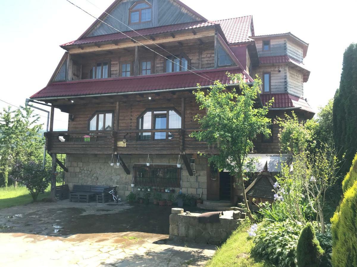 Садиба Червона Калина Private Estate Chervona Kalyna Γιαρέμτσε Εξωτερικό φωτογραφία