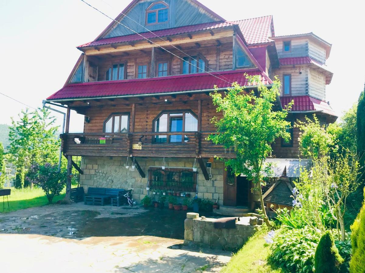 Садиба Червона Калина Private Estate Chervona Kalyna Γιαρέμτσε Εξωτερικό φωτογραφία