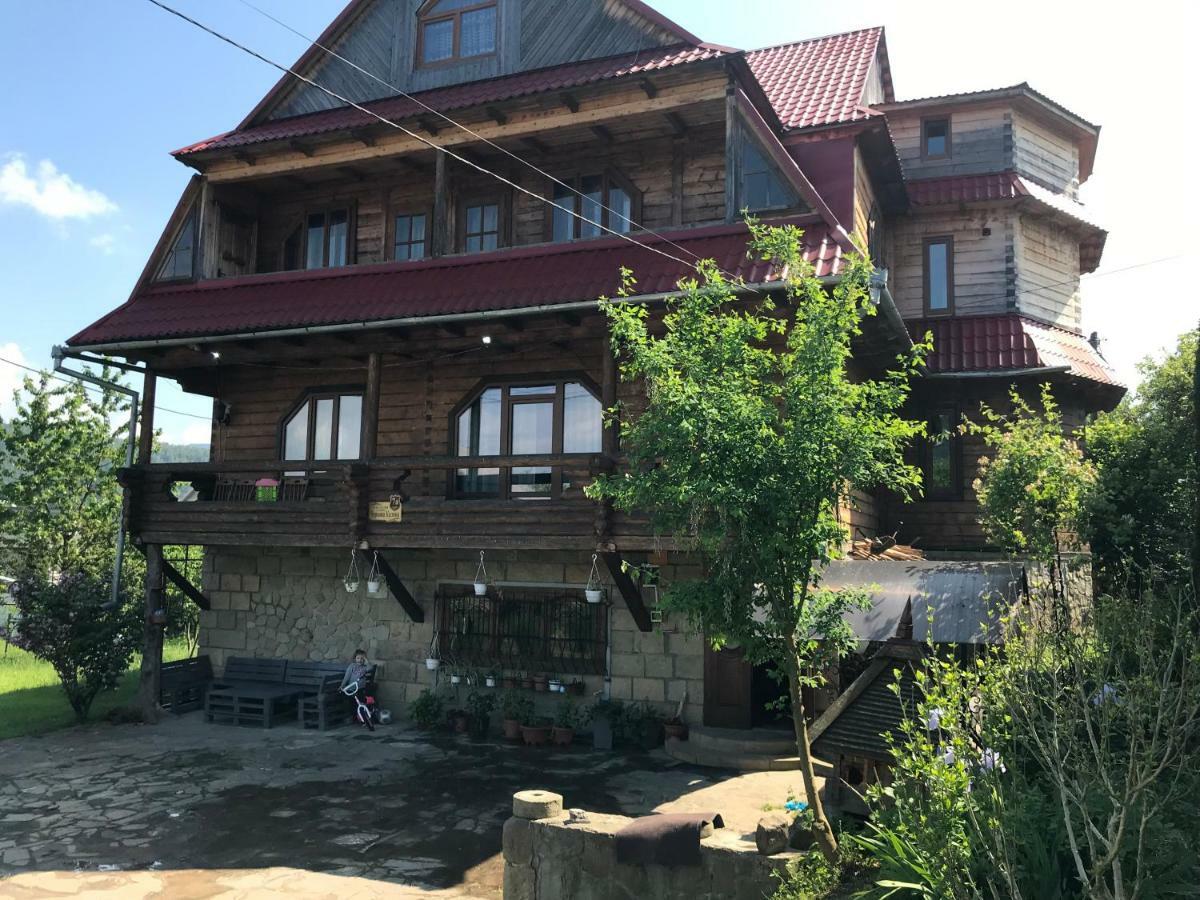 Садиба Червона Калина Private Estate Chervona Kalyna Γιαρέμτσε Εξωτερικό φωτογραφία